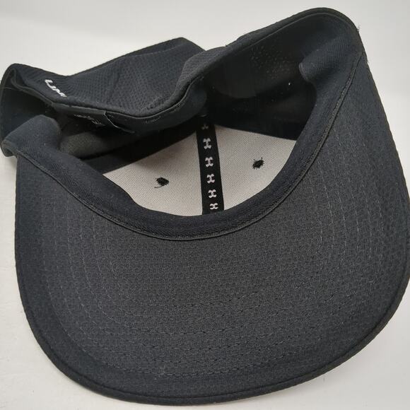 Under Armour Fitted Baseball Cap Black Large Embroidered Vented Holes 6 Panel - Picture 7 of 9
